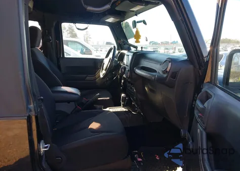 2013 Jeep Wrangler Sport z USA, uszkodzony, nr VIN 1C4AJWAG7DL544502